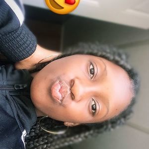 Meet your Posher, Latravia